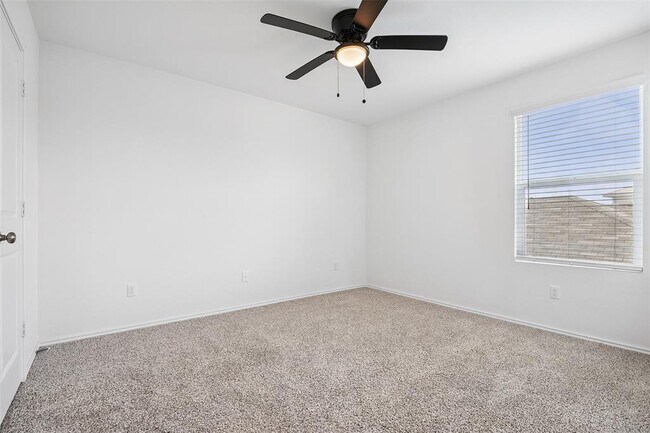 Building Photo - 105 Canley Lp
