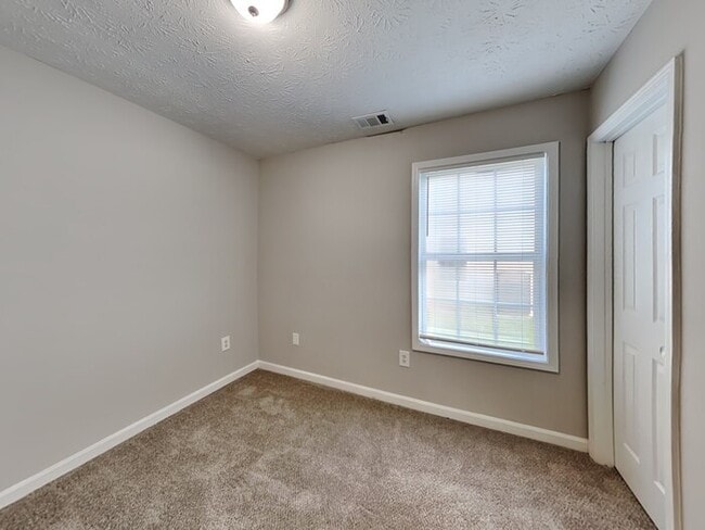 Building Photo - 9194 Jefferson Village Dr SW