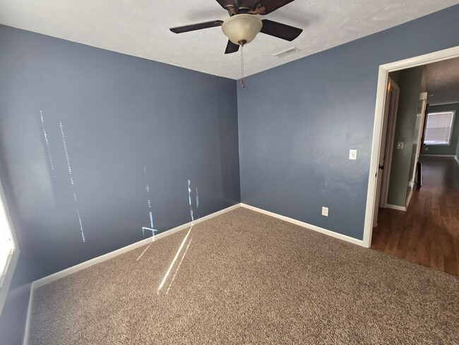 Building Photo - 1018-4 Brookhollow Dr - Stewarts Creek