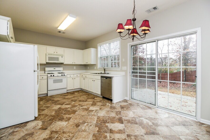 Building Photo - 809 Cataya Cove