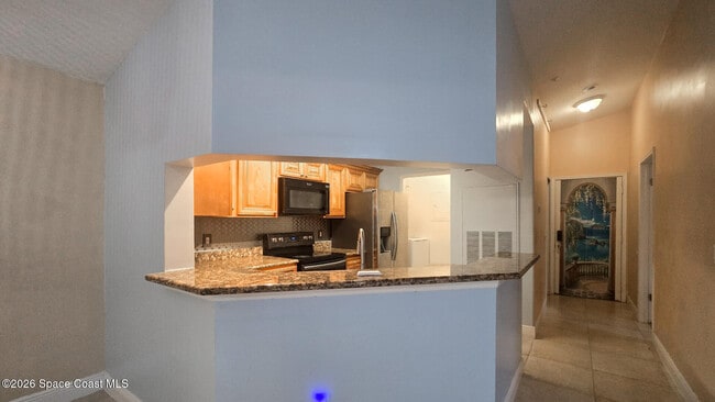 Building Photo - 7667 N Wickham Rd