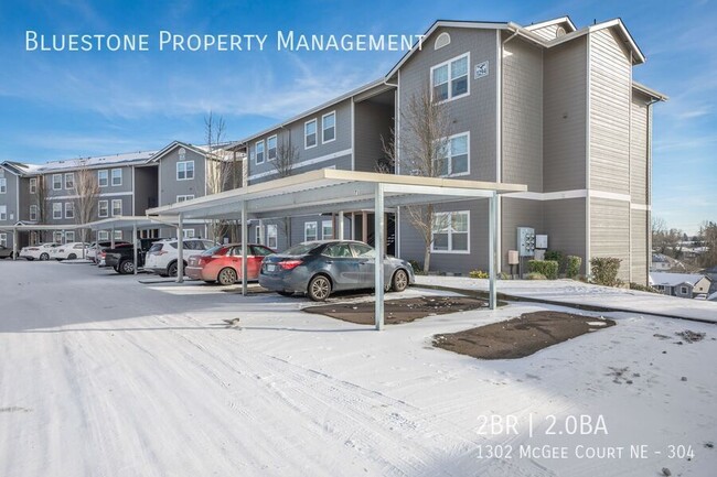 Building Photo - 1302 Mcgee Ct NE