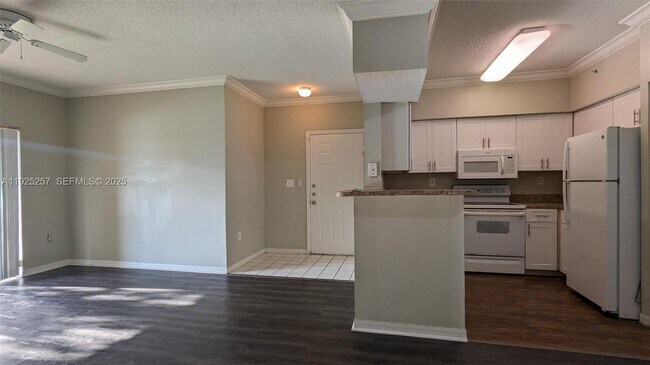 Building Photo - 160 SW 117th Terrace