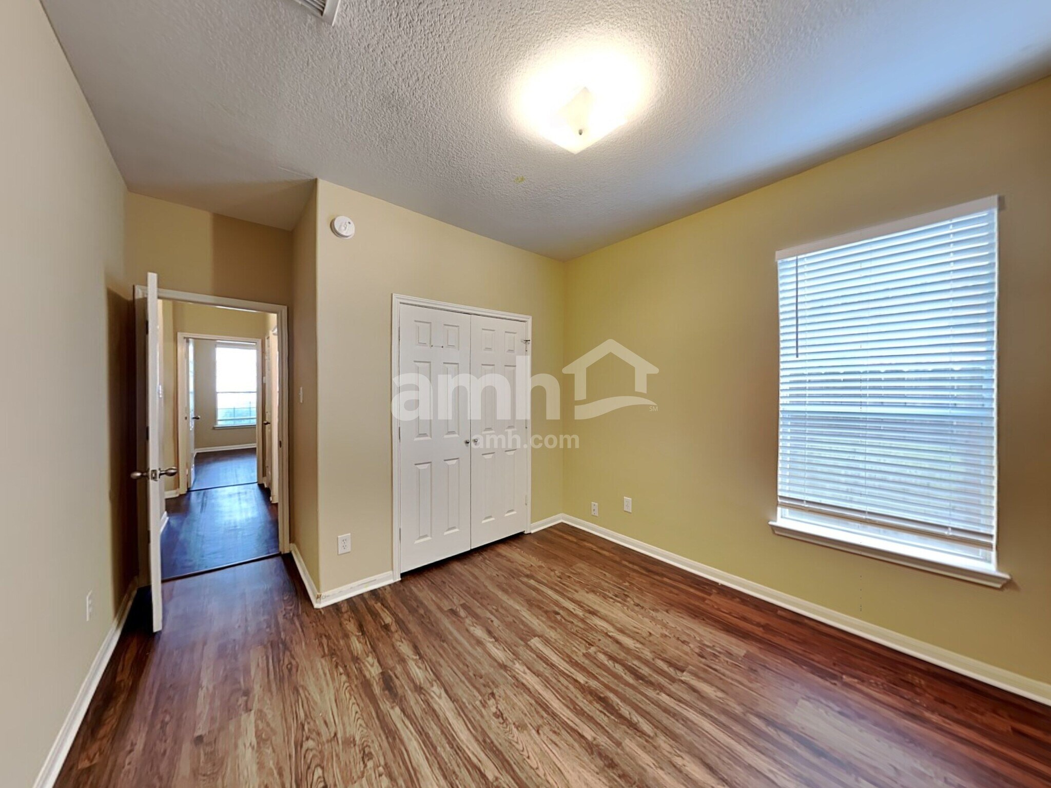 Building Photo - 15742 Flagstone Walk Way