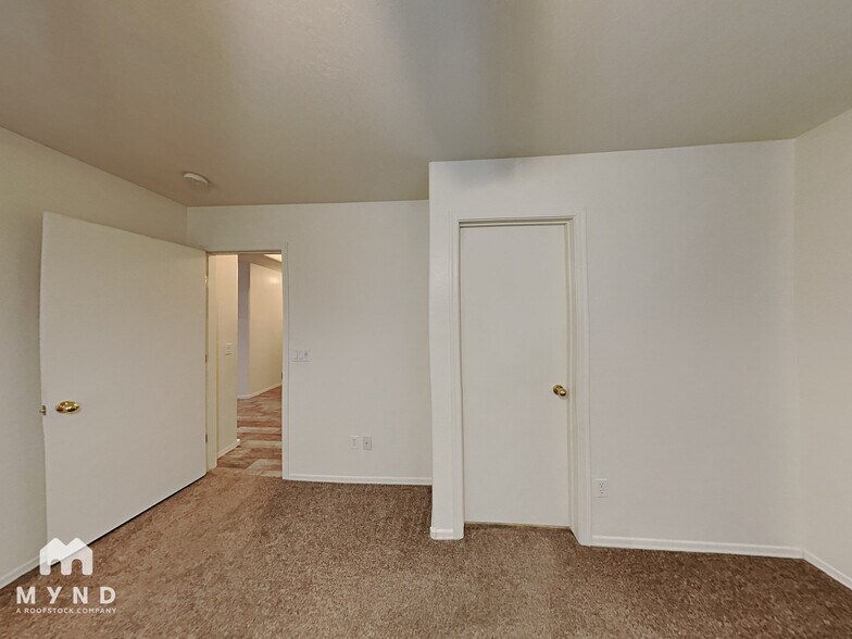 Building Photo - 22564 W Pima St