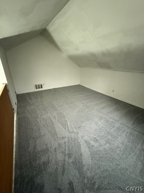 Building Photo - 32 Grove St