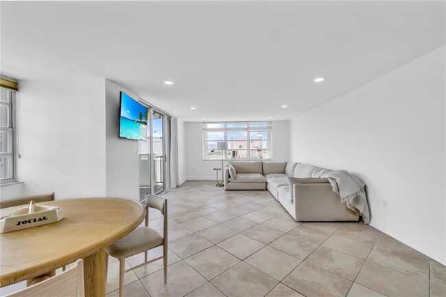 Building Photo - 2750 NE 183rd St