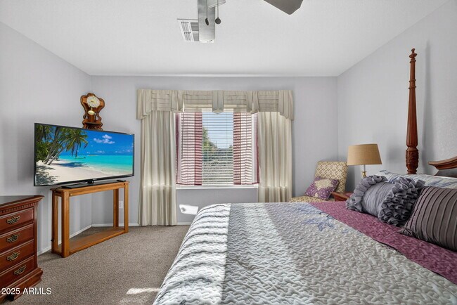 Building Photo - 1831 E Lindrick Dr