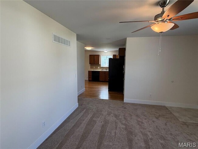 Building Photo - 962 Windstream