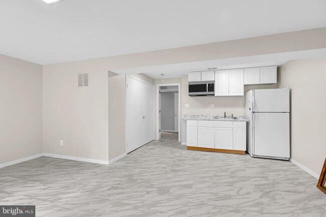 Building Photo - 5547 Cabat Lake Ct