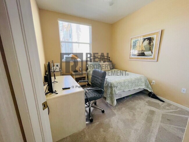 Building Photo - 15449 Bellamar Cir