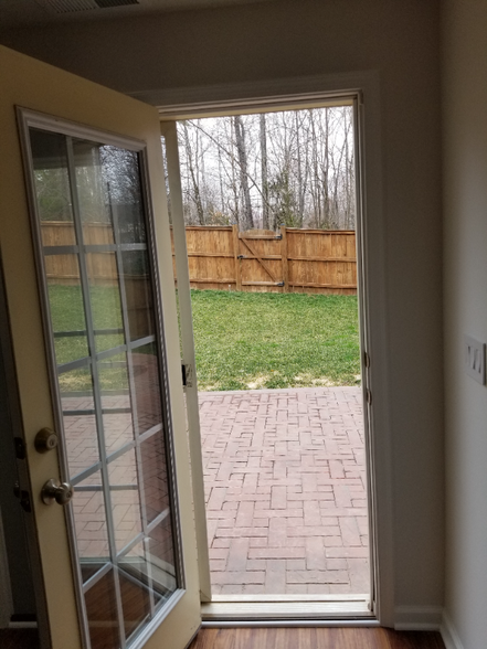 Building Photo - 1524 Santander Dr