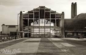 Building Photo - 1205 Comstock St