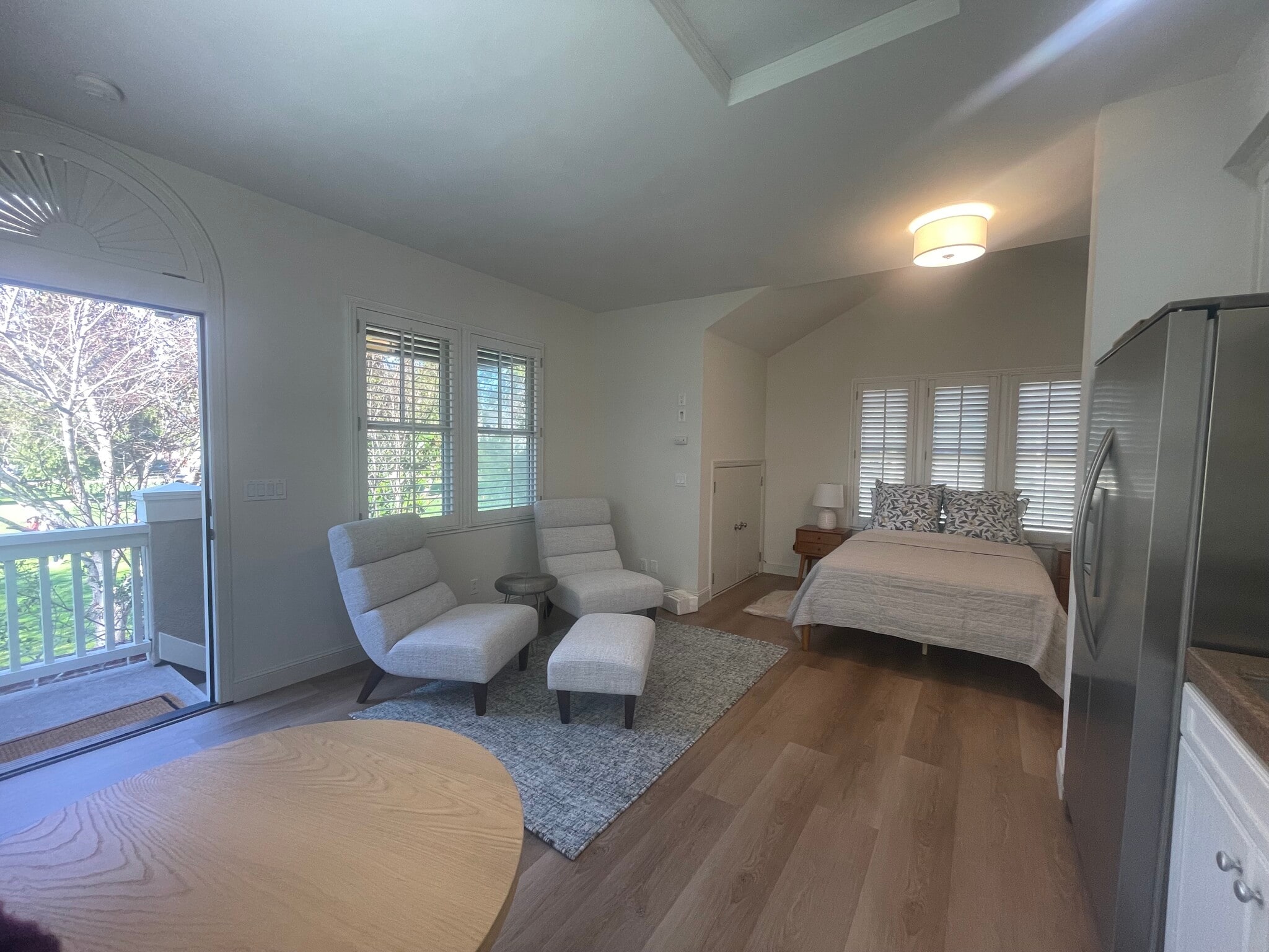 Building Photo - 367 Channing Ave