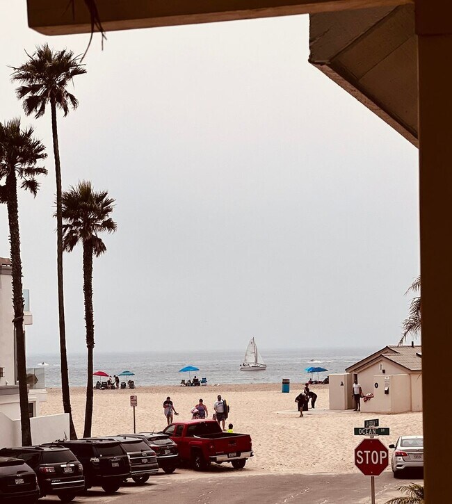 Building Photo - FULLY FURNISHED | Hollywood Beach | Oxnard | 3Bed + 2Bath