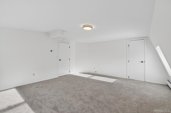 Building Photo - 12 Scotchtown Ave