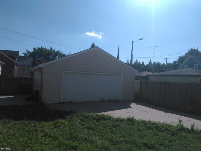 Building Photo - 4 br, 1.5 bath House - 2107 50th St