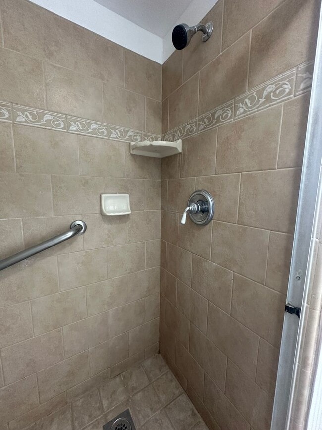 Building Photo - 1416 Harris Ave