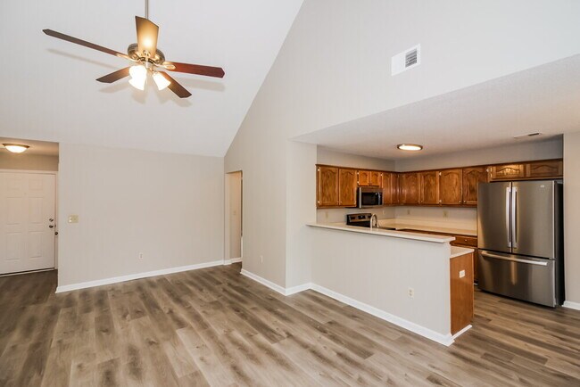 Building Photo - 6848 Stevenwoods Ave