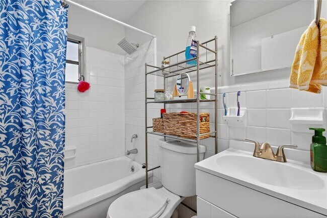 Building Photo - 4273 Elkcam Blvd SE