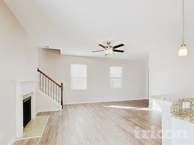 Building Photo - 519 Knothole Ln