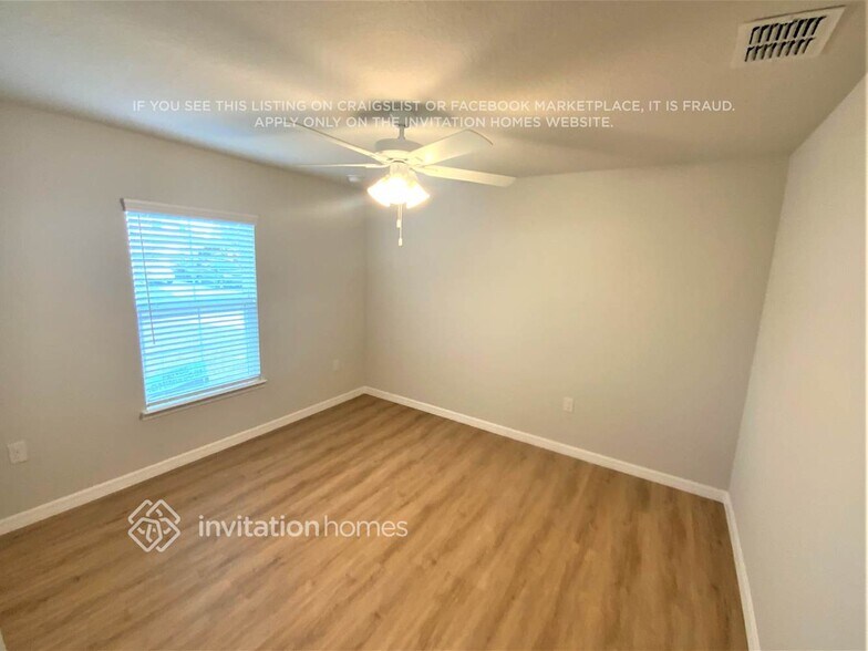 Building Photo - 158 Carmelite Ave NW