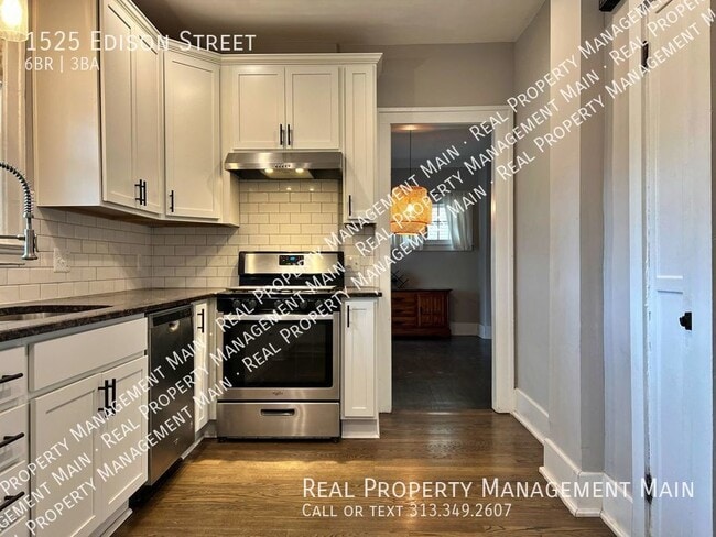 Primary Photo - 1525 Edison St