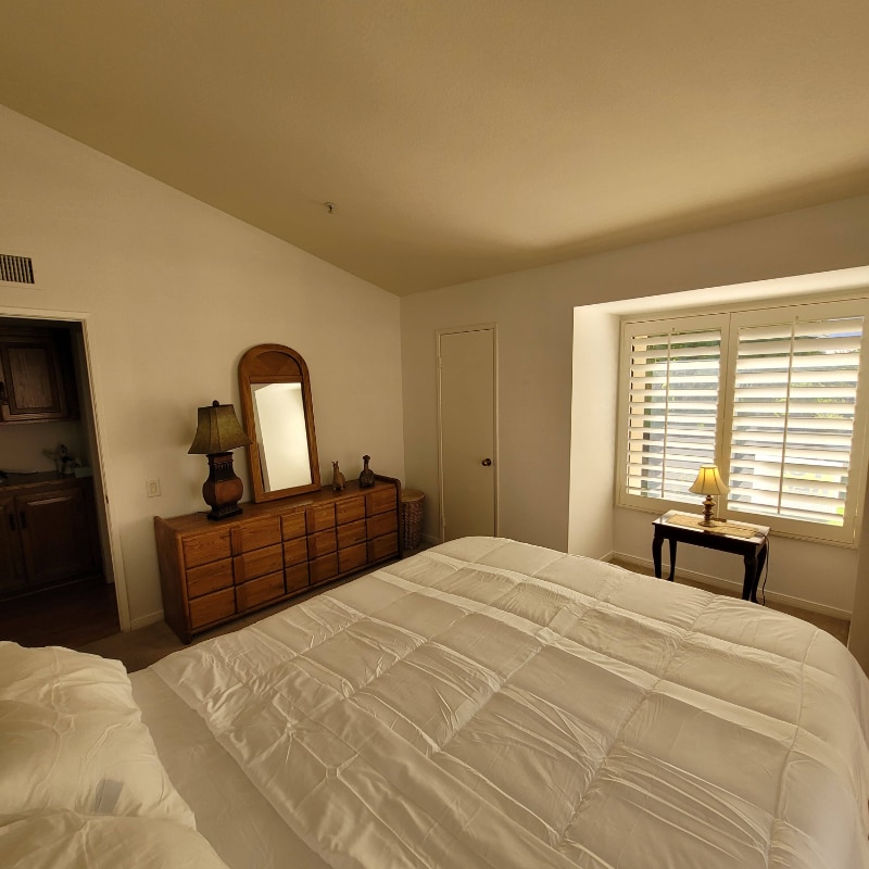 Building Photo - 222 N Calle El Segundo