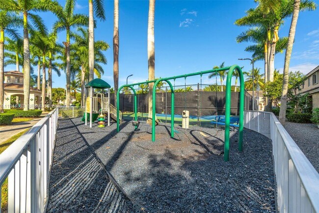 Building Photo - 5670 NW 116th Ave