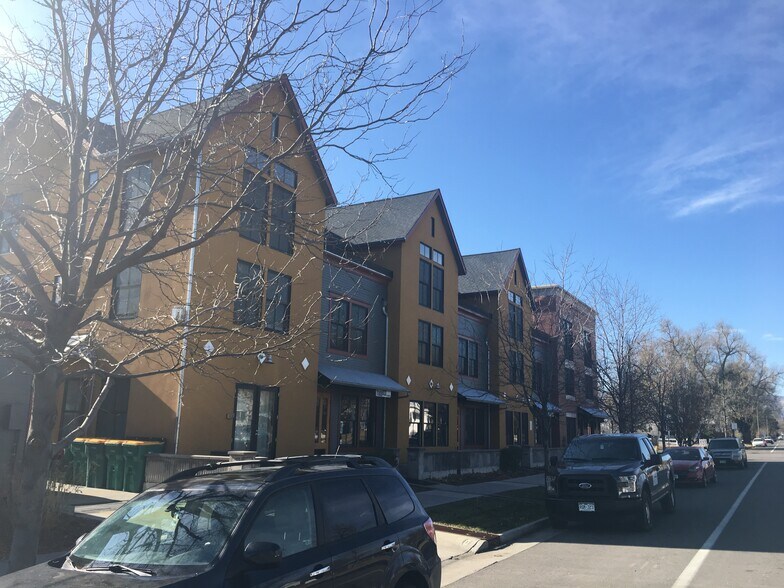 Building Photo - 325 Cherry St