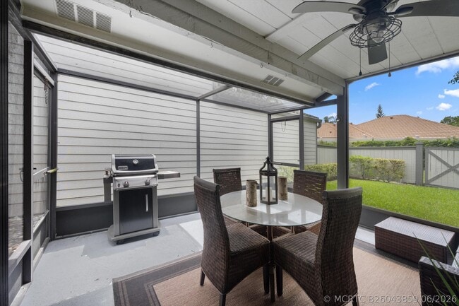 Building Photo - 2482 Bedford Mews Dr