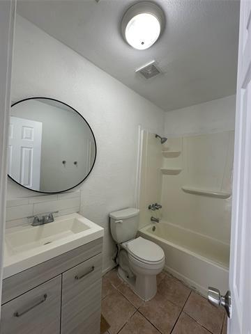 Building Photo - 3848 Waldorf St