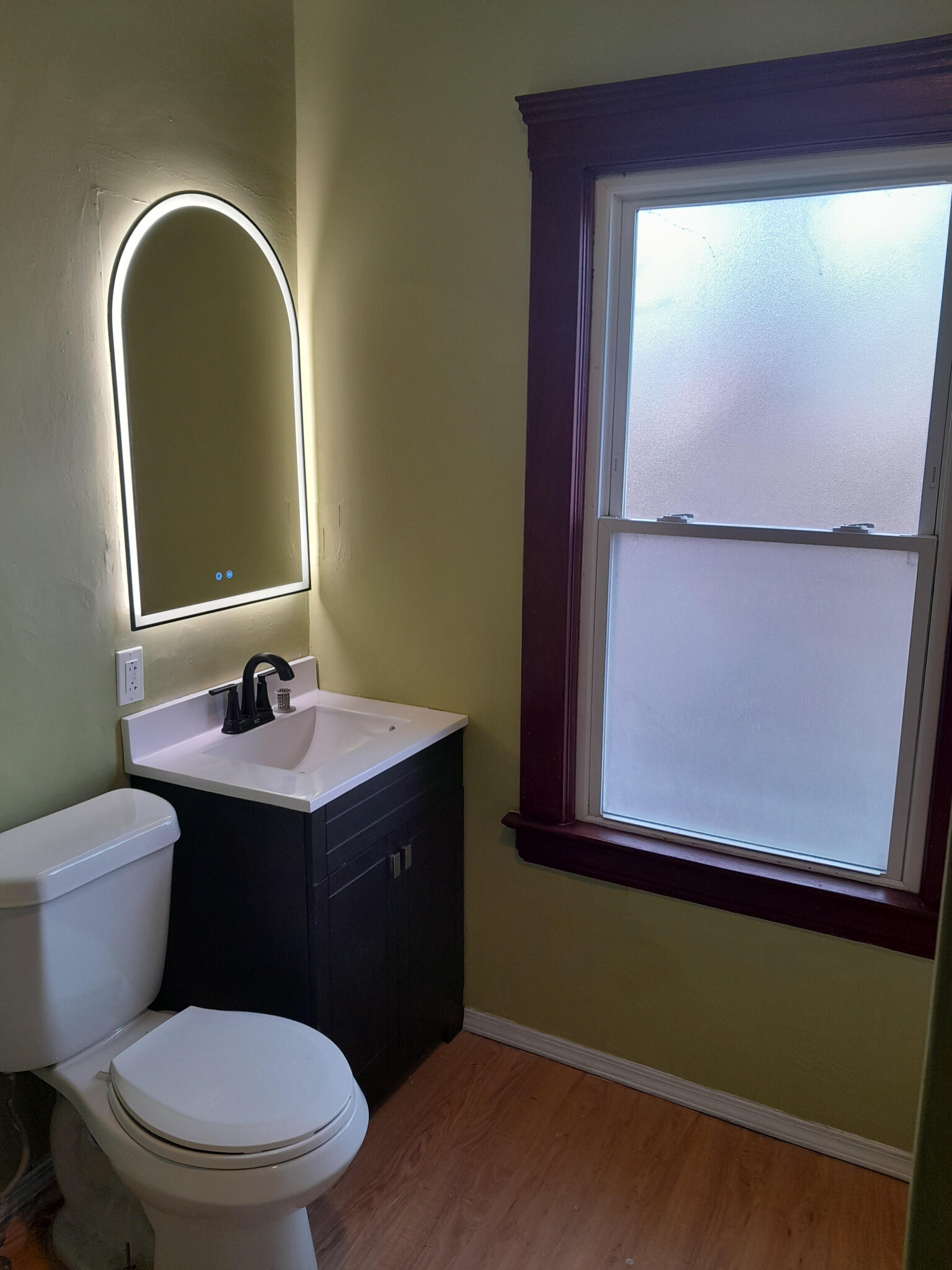 Bath Up - 1379 W 61st St