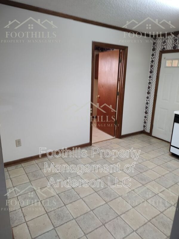 Building Photo - 409 A Nelson Dr