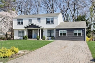 Building Photo - 10 Millbury St