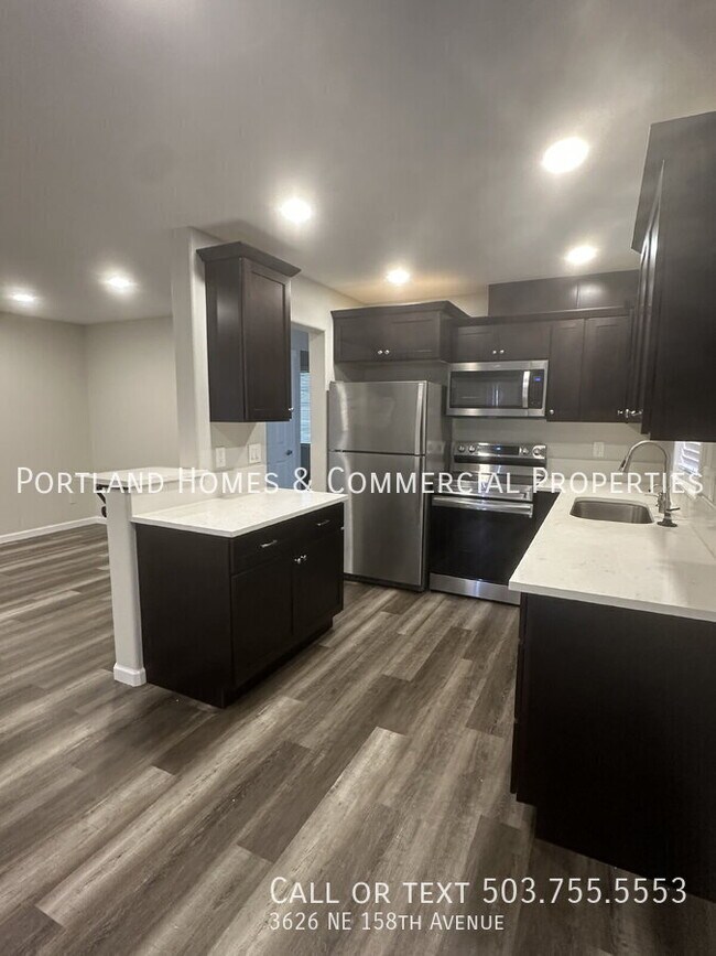 Building Photo - 3626 NE 158th Ave