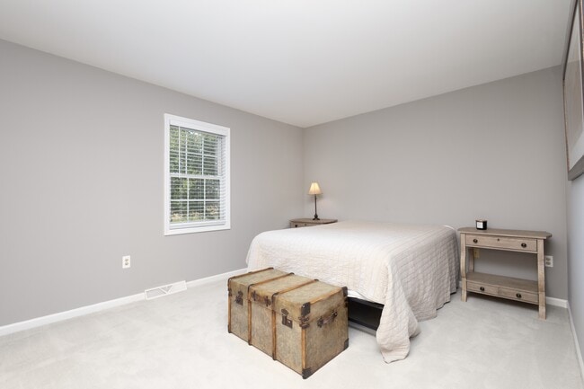 Building Photo - 81 Pebble Creek Dr