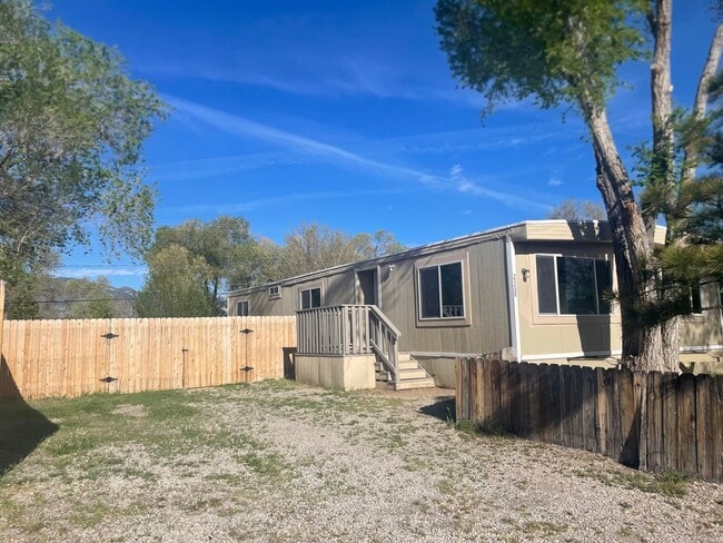 Building Photo - 2308 Airport Rd