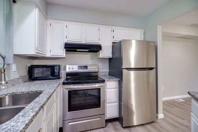 Building Photo - 1540 Spinnaker Way