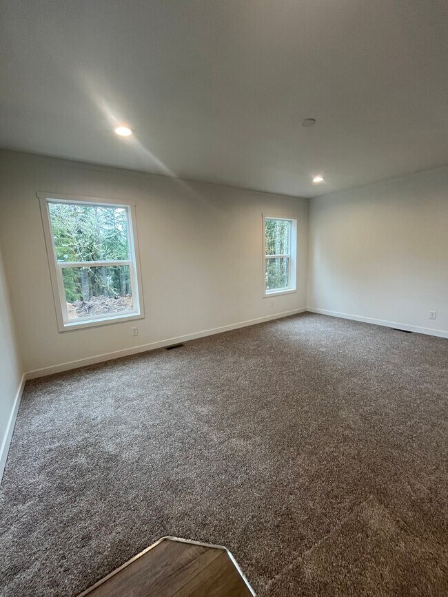 Building Photo - Nearly brand-new home!! 3-Bedroom 2-Bathroom Home