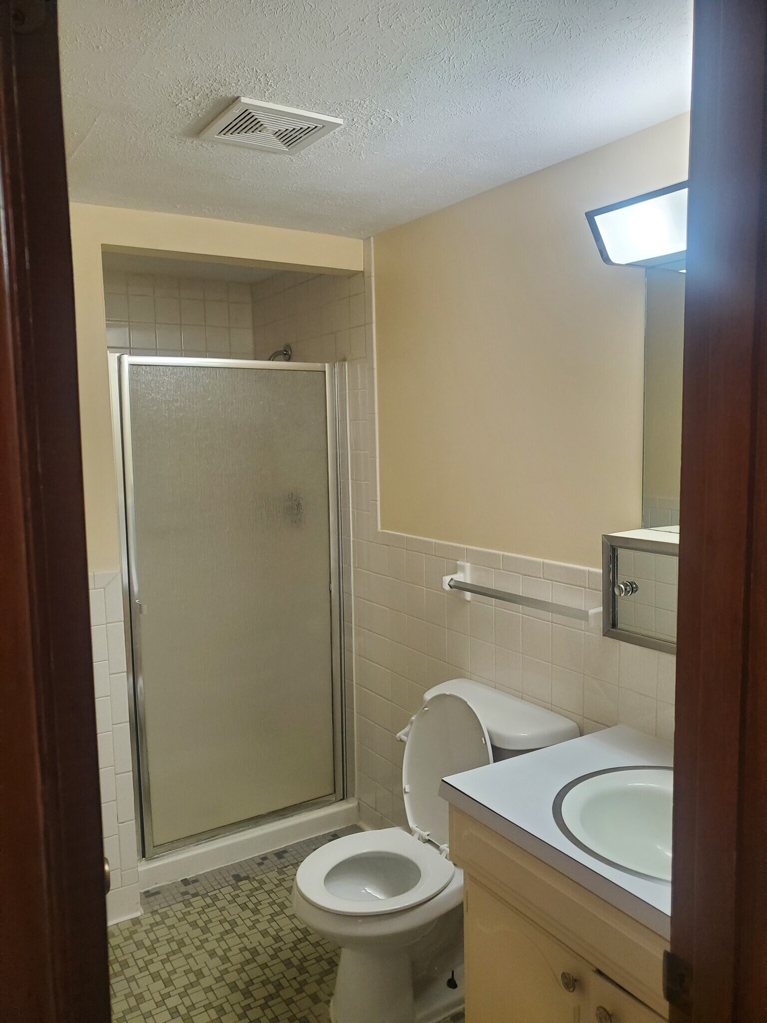 Building Photo - 1234 E Elm St