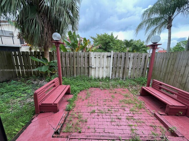 Building Photo - 1107 San Remo Cir