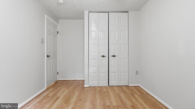 Building Photo - 7821 Fairborn Ct