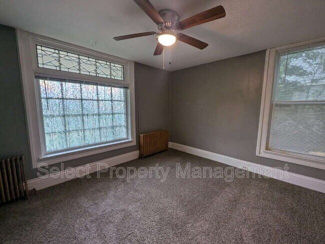 Building Photo - 333 W Suttenfield St