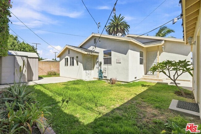 Building Photo - 8845 Glider Ave