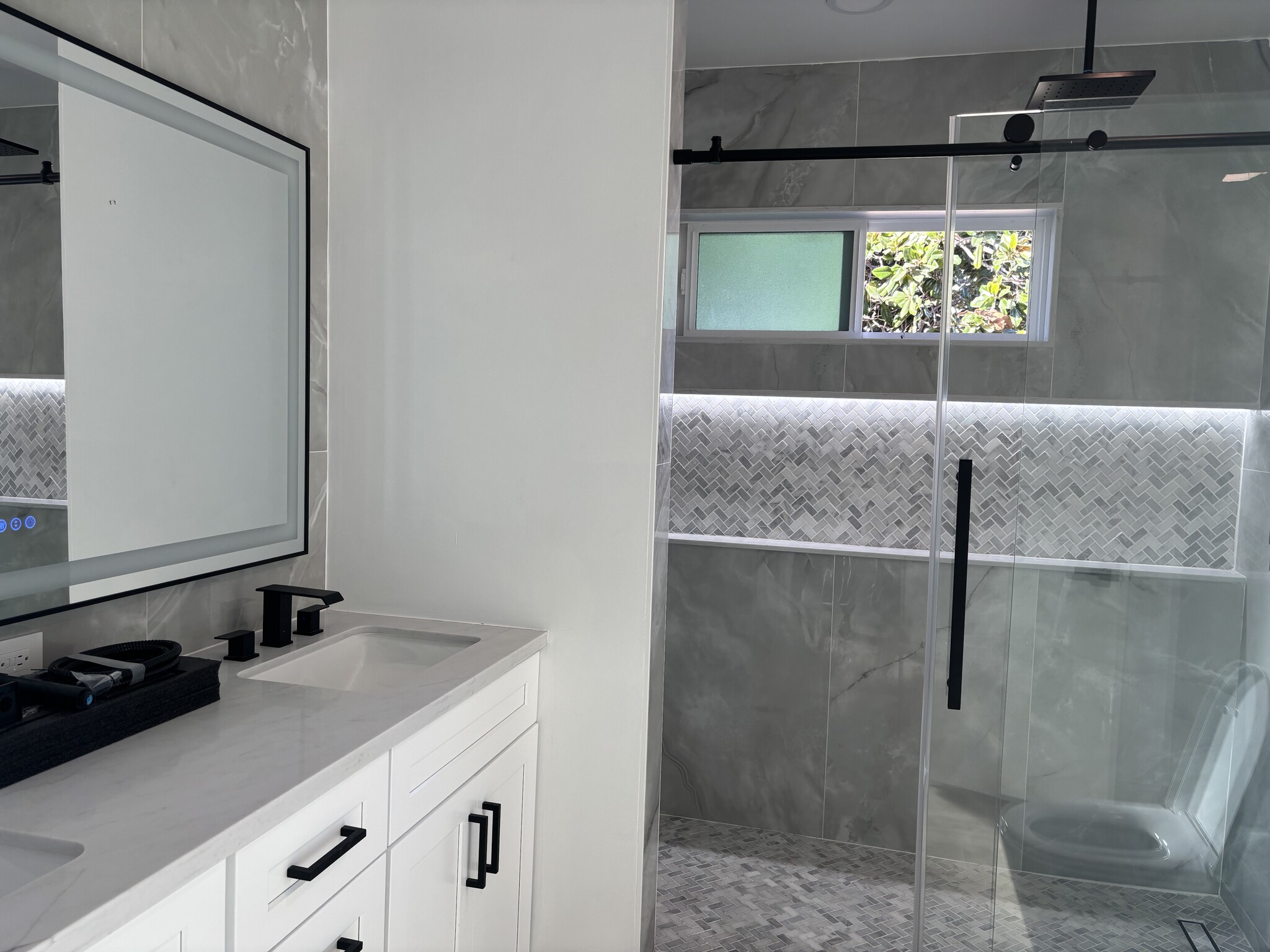 Building Photo - 11707 Atkinson Ave