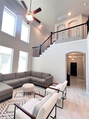 Building Photo - 2093 Almassera Dr