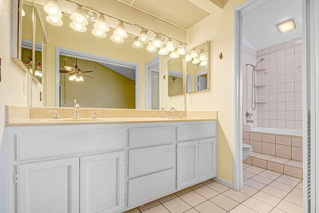 Building Photo - Stunning Upland Abode