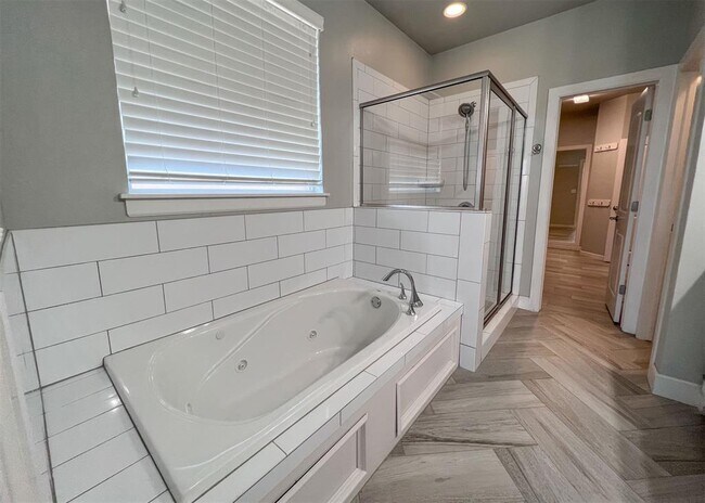 Building Photo - 13601 Cobblestone Curve Rd