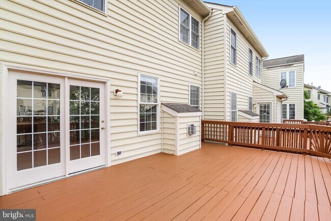 Building Photo - 22616 Welborne Manor Square